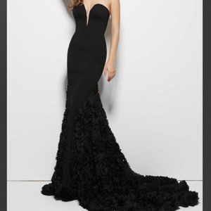 Mac Duggal Black Evening Gown, Scuba Top - size 2